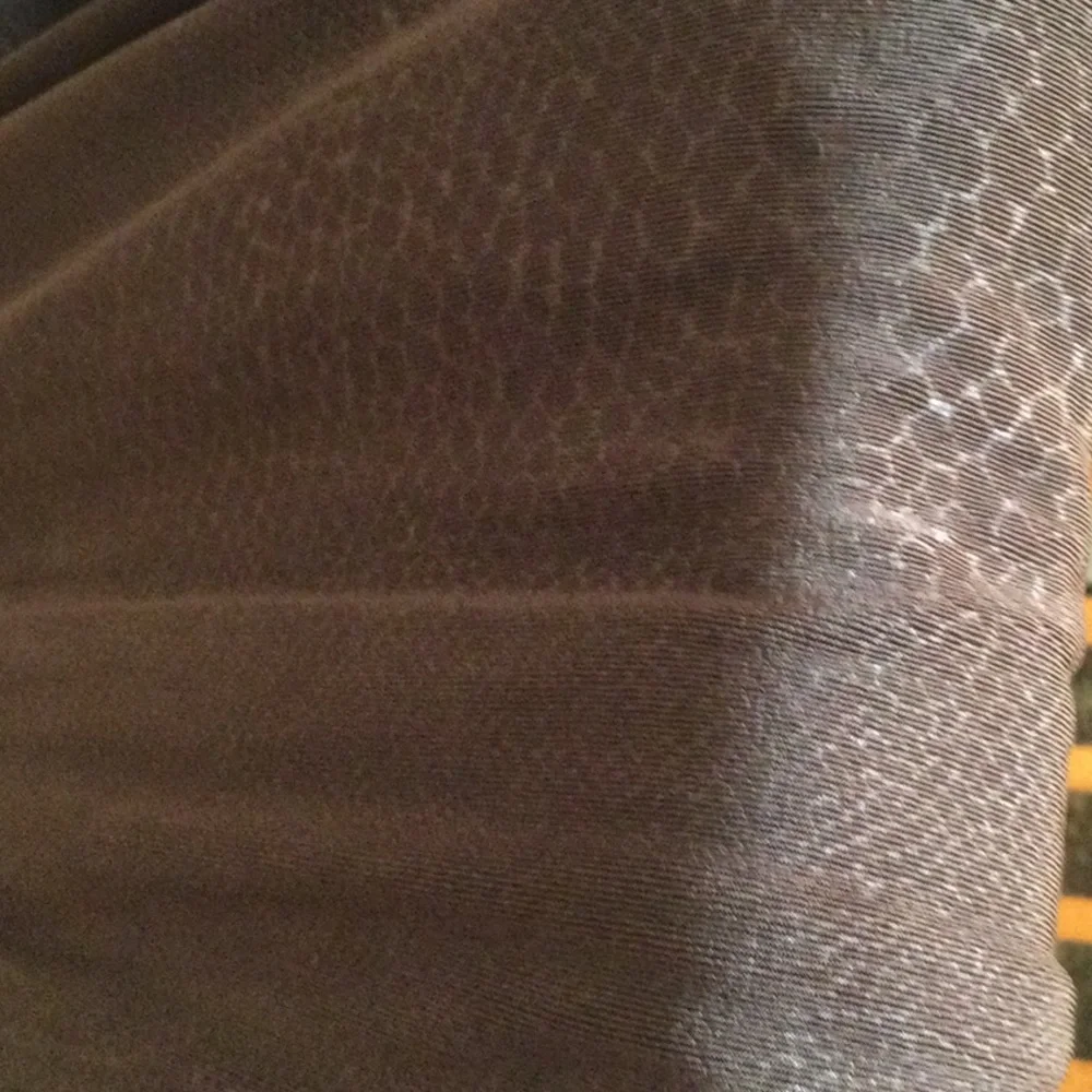 Gorgeous brown sleeveless sheath , black border bottom side openings size 6 - Picture 5 of 9